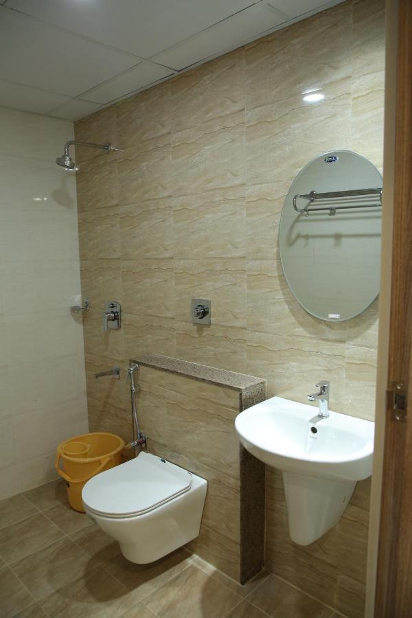 Kalpana Nest Hotel Tudiyalur Екстериор снимка